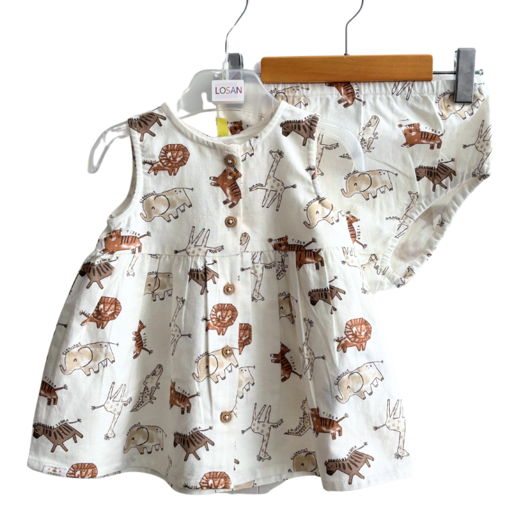 Dress en lin écru.